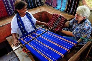 Mengenal Ragam Motif Tenun Nusantara, Pesona Budaya yang Memukau