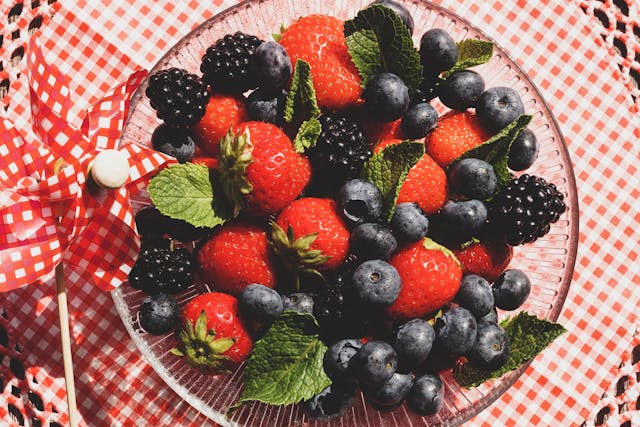 3 Jenis Buah Berry Unik yang Jarang Diketahui