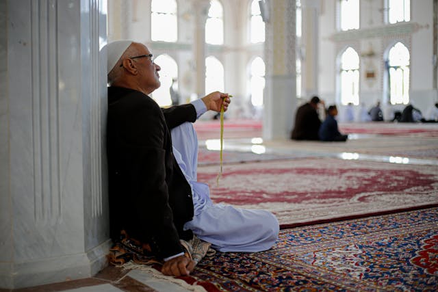 Amalan untuk Membuka Pintu Rezeki Dalam Islam