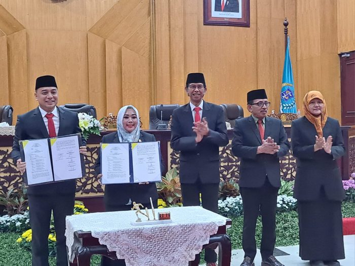 DPRD dan Pemkot Surabaya Sepakat Bahas RKUAPPAS APBD 2025