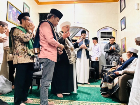 Gus Fawait Didoakan Menang Pilbup Jember Oleh Cicit Syekh Abdul Qodir Al Jaiani