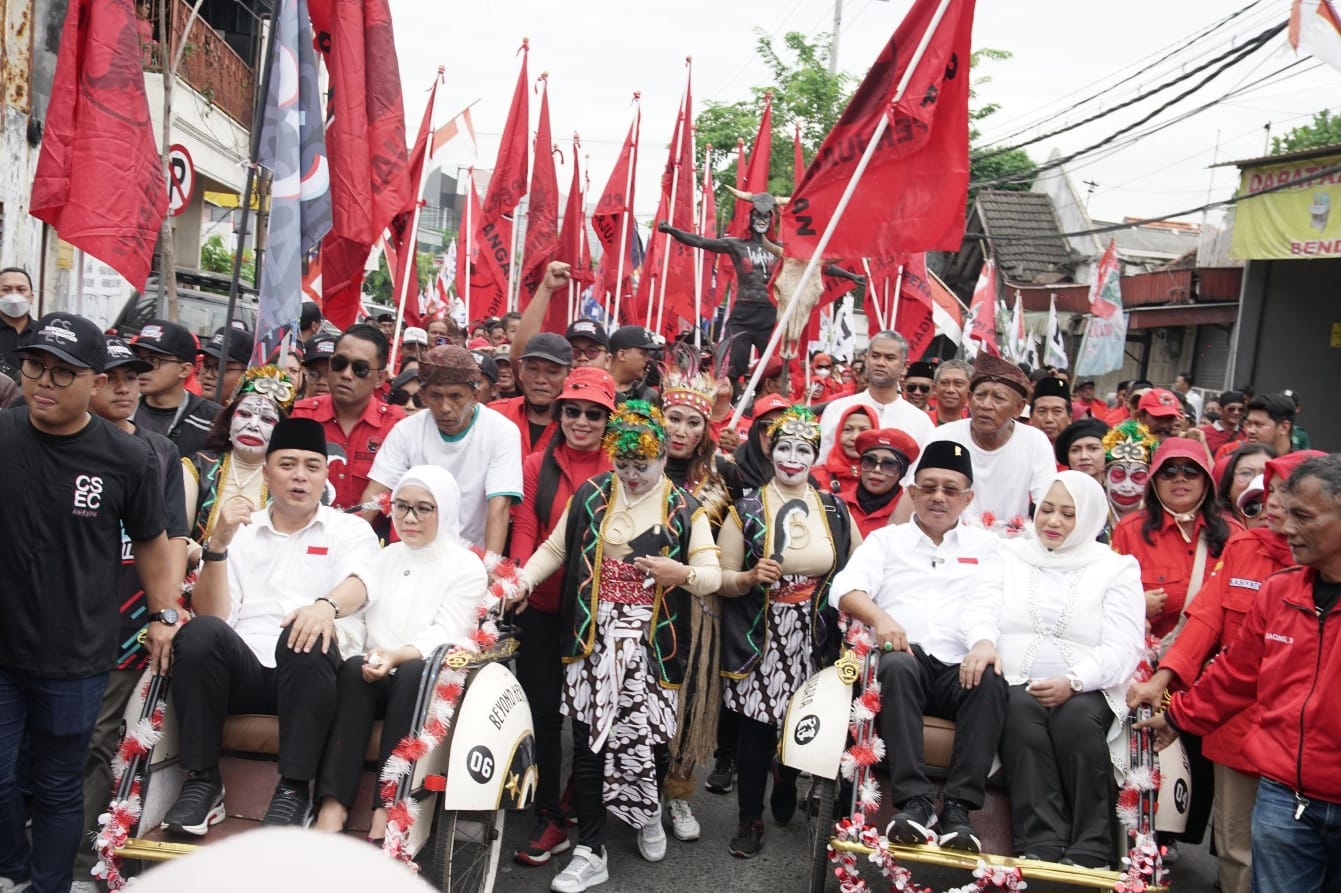 18 Parpol dan Ribuan Simpatisan hingga Pawai Budaya Antarkan Eri-Armuji Daftar Pilkada Surabaya