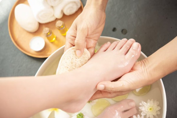 Kandungan Ajaib dalam Krim Kaki, Apa Saja yang Harus Dicari?