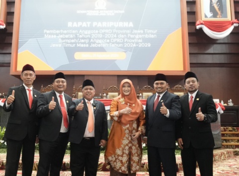 Resmi Dilantik DPRD Jatim. Ketua PKS Minta Anggotanya Konsisten Berjuang Membela Rakyat
