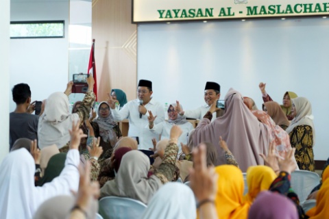 Bertemu Relawan di Sidoarjo. Anik Maslachah Siap Menangkan LuMan dan SAE di Pilkada 2024