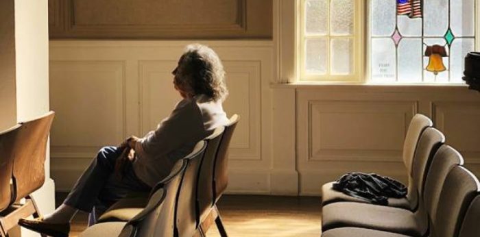 Faktor Risiko Isolasi Sosial pada Lansia