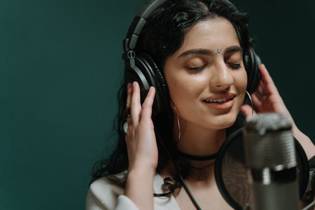 6 Cara Menghafalkan Lagu dengan Cepat untuk Penyanyi