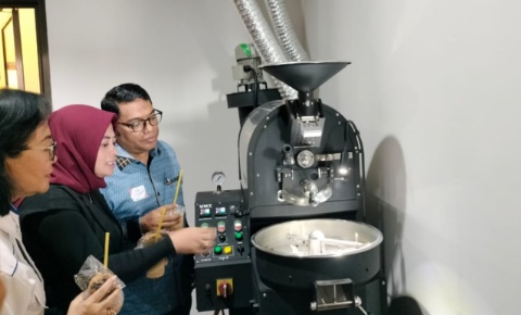 Bantu Peningkatan Kualitas SDM di Jatim, Think Indonesia Academy & Training Surabaya Resmi Dibuka
