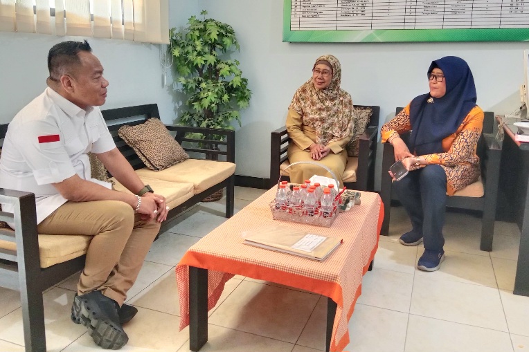 Turun Ke Dapil, Ketua Komisi A DPRD Surabaya Gali Solusi Anak Putus Sekolah