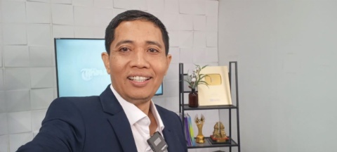 Elektabilitas Khofifah-Emil Unggul Jelang Coblosan, Pengamat: Sulit Terkejar Paslon Lain