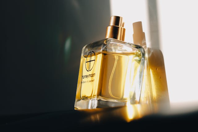 6 Jenis Bahan Parfum yang Sering Terdapat dalam Parfum Branded