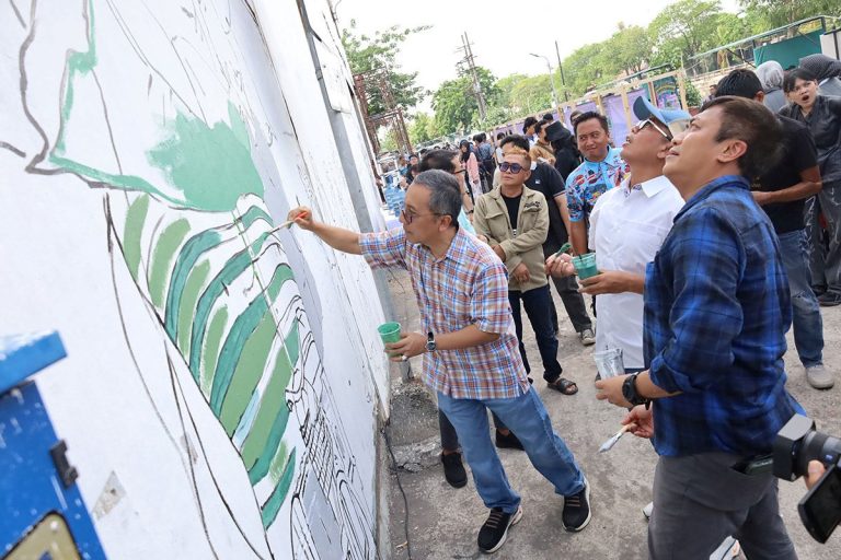 Bangunan Kota Lama di Kalimas Timur Mulai Disentuh