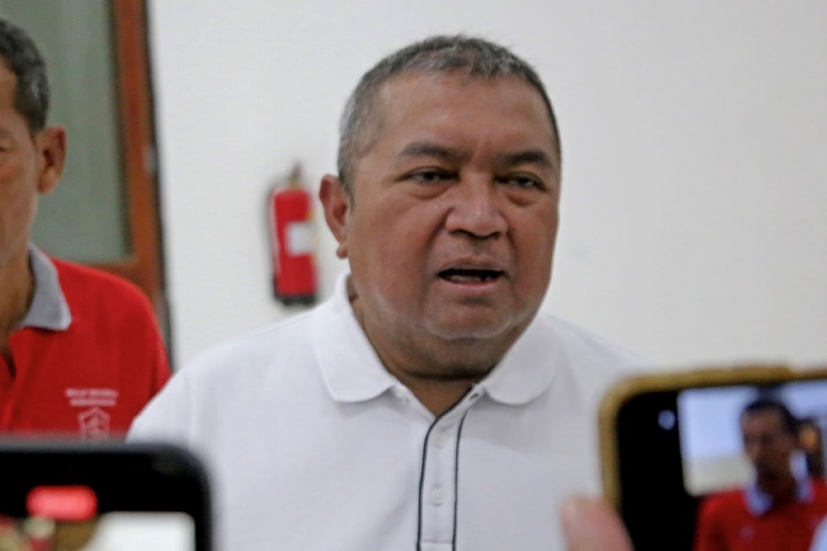 Kepala Disbudporapar, Hidayat Syah