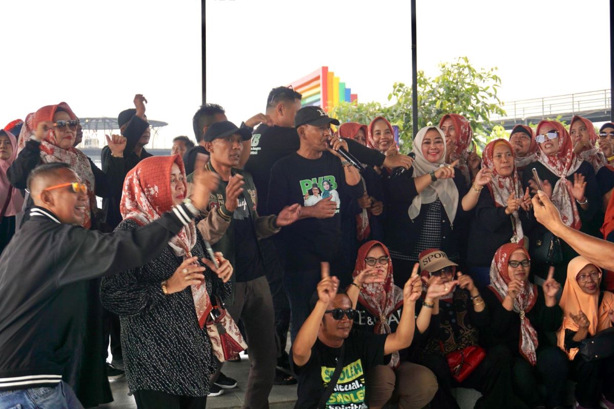 Laila Mufidah saat Funtastic Gathering dengan Ratusan Relawannya