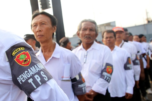 Dukung Kelancaran Pilkada Serentak 2024, Ribuan Satlinmas dan Nakes Surabaya disiagakan