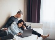5 Rekomendasi Film Netflix Terbaik untuk Ditonton Saat Tahun Baru