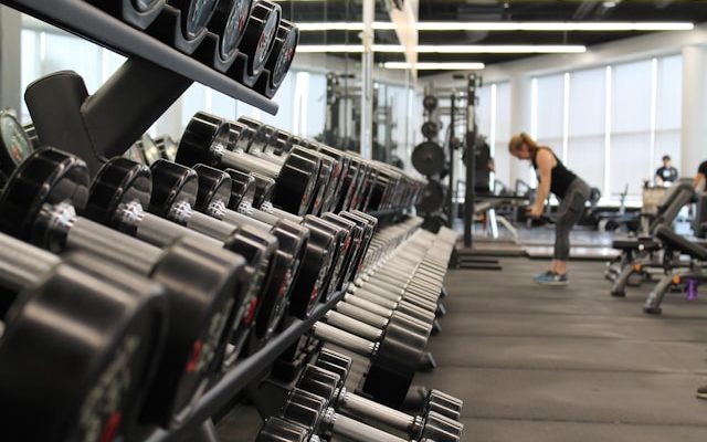 5 Tips Memilih Parfum yang Tepat ke Gym, Tetap Segar Tanpa Menyengat