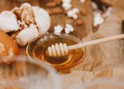 5 Tips Menyimpan Madu Asli Agar Tidak Basi dan Bau Tengik