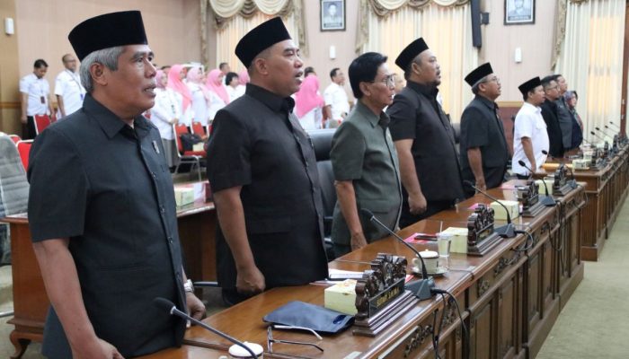 Enam Fraksi DPRD Sampaikan Pemandangan Umum Terhadap Penjelasan Wali Kota atas Dua Raperda Kota Tegal