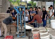 Mahasiswa Singapura Pelajari Program Pemberdayaan Masyarakat Rumah Padat Karya