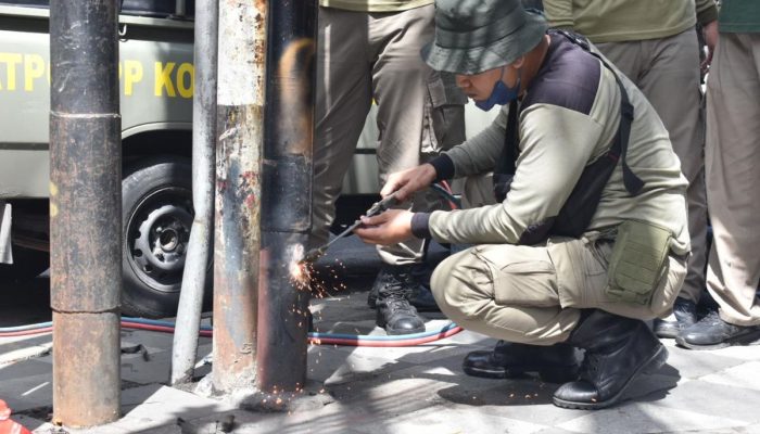 Nekad Tak Berizin dan Tunggak Sewa, Provider Nakal Di Surabaya Ditindak Tegas