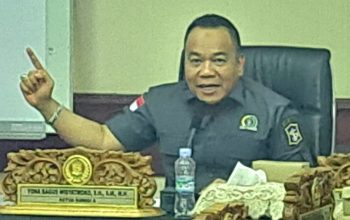 Yona Bagus Widyatmoko, Ketua Komisi A DPRD Surabaya