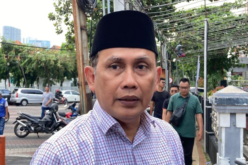 Kepala Inspektorat Kota Surabaya, Basari