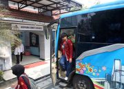 Omah Ilmu Arek Suroboyo, Anak Penerima Program 1 Keluarga Miskin 1 Sarjana Bisa Kuliah Gratis
