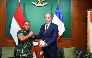 Duta Besar Prancis Berkunjung Ke Akademi Militer