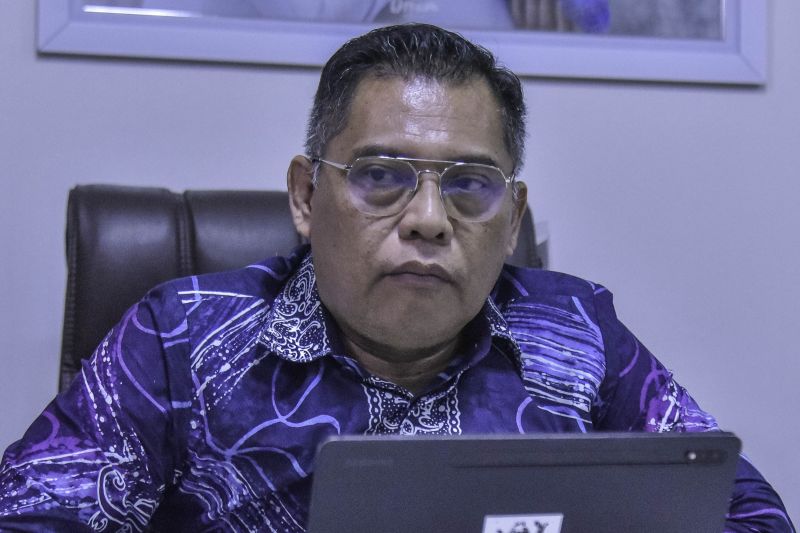 Kepala Dispendukcapil Surabaya Eddy Christijanto