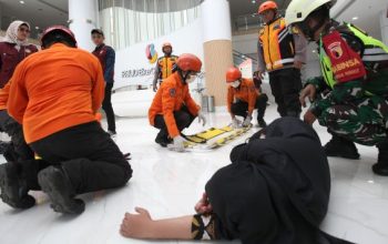 Simulasi Hari Kesiapsiagaan Bencana 2025 (2) Simulasi Hari Kesiapsiagaan Bencana 2025 (2)