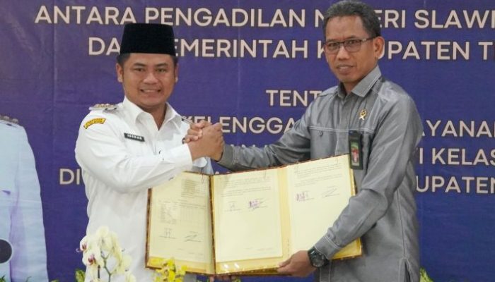 Bupati Tegal dan Ketua Pengadilan Negeri Slawi Tandatangani Kesepakatan Layanan Hukum di MPP Setya Dahayu