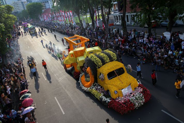 Foto Dokumen Parade Bunga pada HJKS tahun sebelumnya