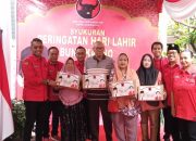 Peringati Harlah Bung Karno, DPC PDIP Surabaya Berbagi Ratusan Paket Sembako di Kampung Peneleh