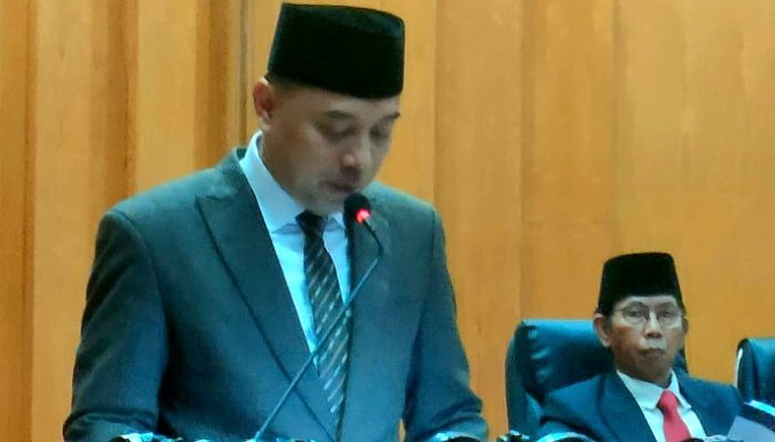 Wali Kota Surabaya Jawab Sorotan DPRD Soal Realisasi Belanja Jalan di APBD 2024 yang Anjlok