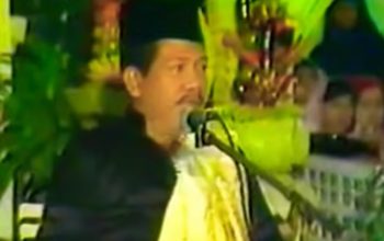 tangkapan layar video gus miek