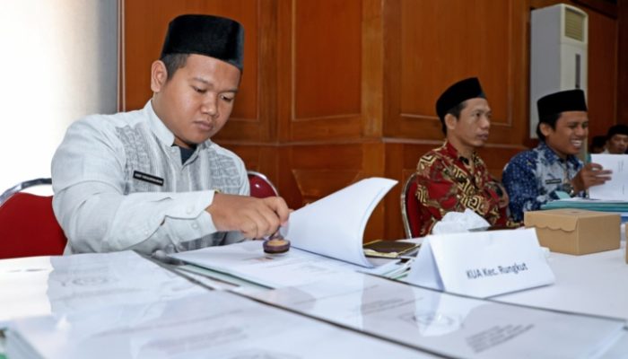 Pemkot Surabaya Lakukan Percepatan Sertifikasi Tanah Wakaf 