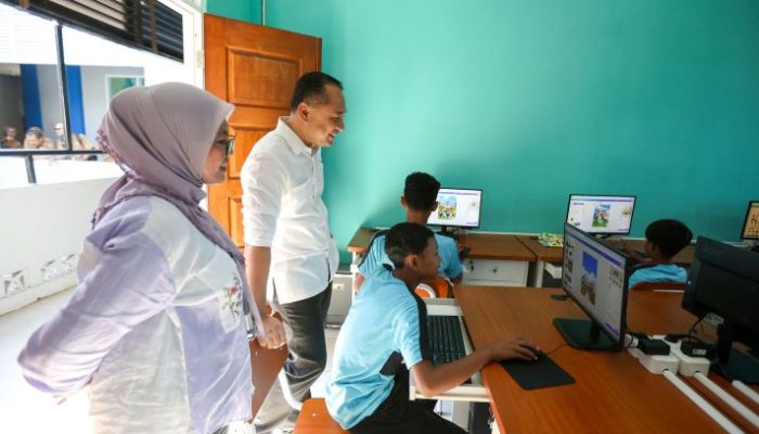 Pemkot Surabaya Diminta Beri Pendampingan Orang Tua dalam Mendidik Anak