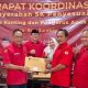 Penyerahan Surat Keputusan (SK) Penyesuaian Pengurus Ranting dan Pengurus Anak Ranting se-Kota Surabaya, Minggu (10/8/2025). Kegiatan berlangsung di aula kantor BSPN DPC PDIP Surabaya, lantai 2.
