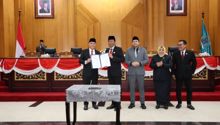 P-APBD Surabaya 2025 Alami Penyesuaian, Eri Cahyadi Tegaskan Tidak Ada Kenaikan PBB