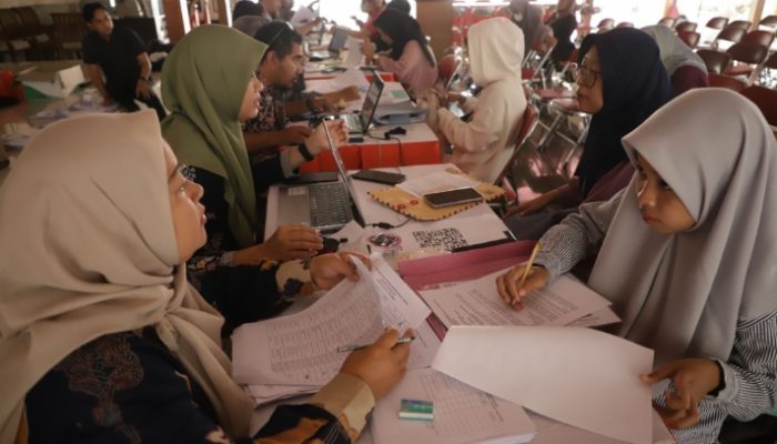 Lebih dari 5.000 Mahasiswa Surabaya Dapat Kesempatan Beasiswa Pemuda Tangguh 2025
