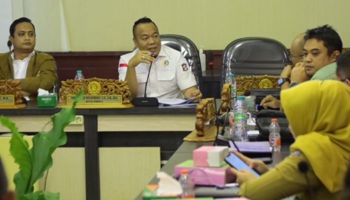 SE Sekda Soal Pembatasan KK dalam Satu Alamat Timbulkan Polemik, Komisi A DPRD Surabaya Rekomendasikan Cabut