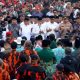 Warga Kota Pahlawan Ikrar Jogo Suroboyo dan Indonesia Di Tugu Pahlawan