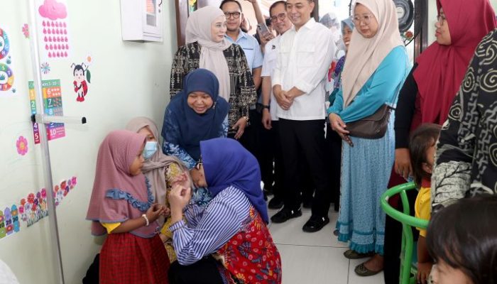 Penyuluhan serentak di kelurahan jambangan