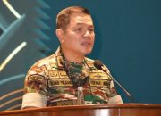 Gubernur Akademi Militer (Akmil) Mayjen TNI Rano Tilaar menerima kedatangan Komandan Komando Pembinaan Doktrin, Pendidikan, dan Latihan TNI Angkatan Darat (Dankodiklatad) Letjen TNI Mohamad Hasan, S.H., M.H.,