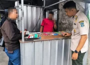 8.294 Bungkus Rokok Ilegal Disita dari Warkop di Surabaya Barat