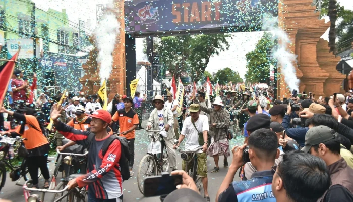 Ribuan Peserta Memacu Semangat Juang di Rute Mojokerto–Surabaya 55 Km