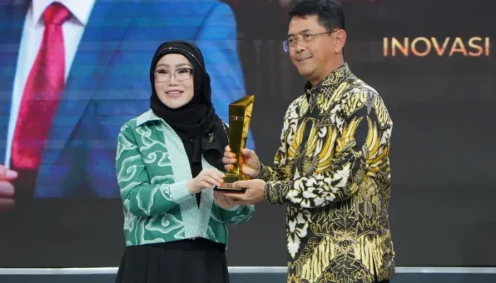 Konsisten Dukung UMKM, Bank Jatim Sabet Penghargaan Inovasi Membangun Negeri 2025