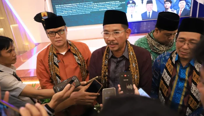 Kemenag Luncurkan Kota Wakaf dan Program Pemberdayaan Zakat-Wakaf di Cirebon