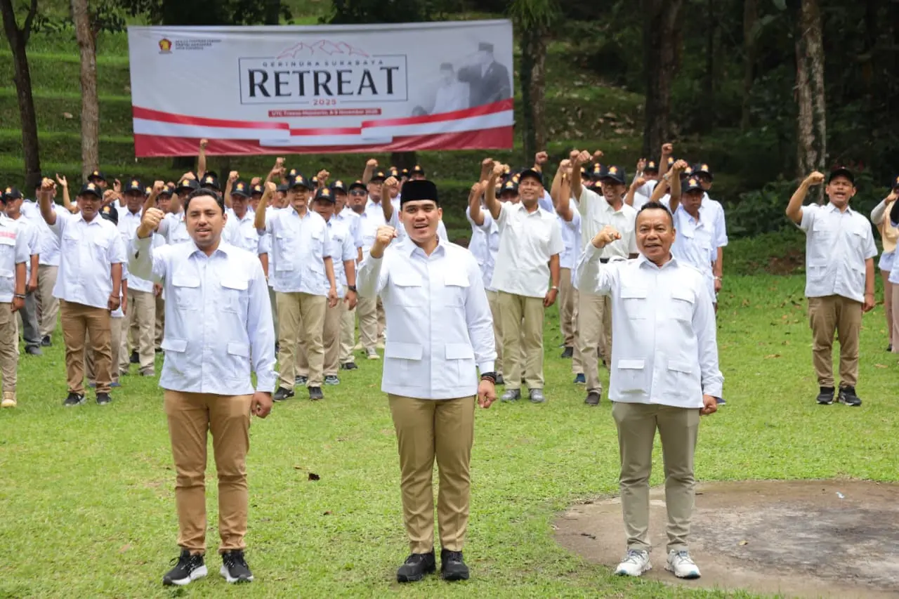 Penguris DPC dan Kader Gerindra Surabaya saat mengikuti retreat
